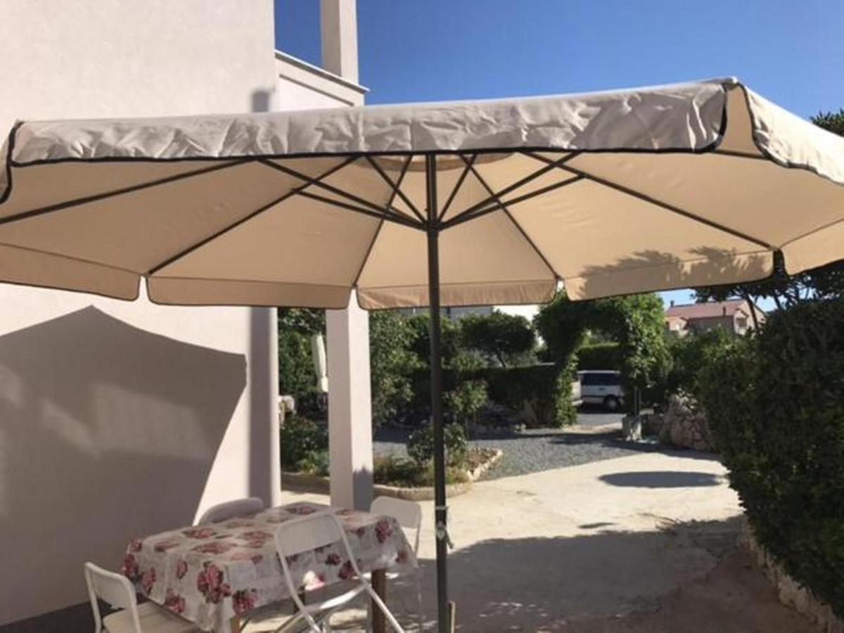 Apartmani Kastelan Barbat na Rabu المظهر الخارجي الصورة