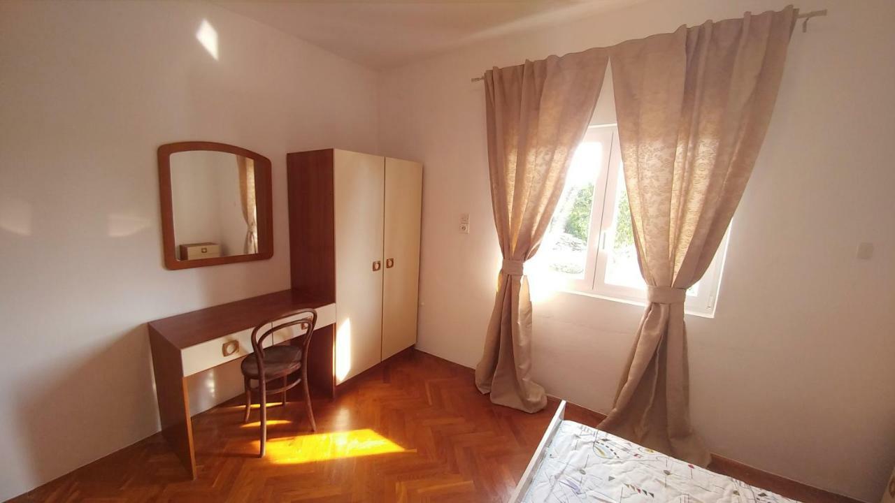 Apartmani Kastelan Barbat na Rabu المظهر الخارجي الصورة